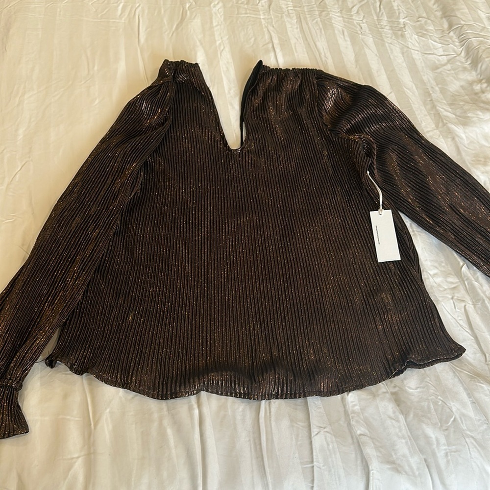 Another love pleated top